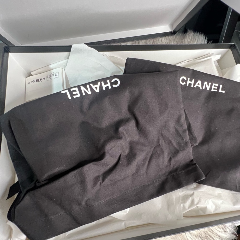 CHANEL shoe empty box - Picture 11 of 12